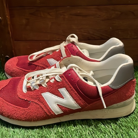 Red new balance tennis 574 size 11 - Picture 3 of 5